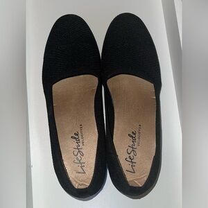 Life Stride Flats Size 10M